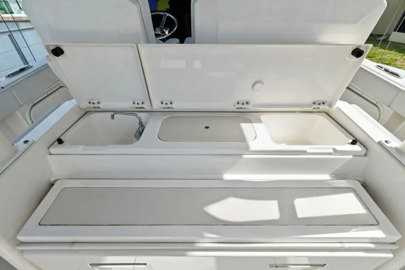  Yacht Photos Pics Cockpit