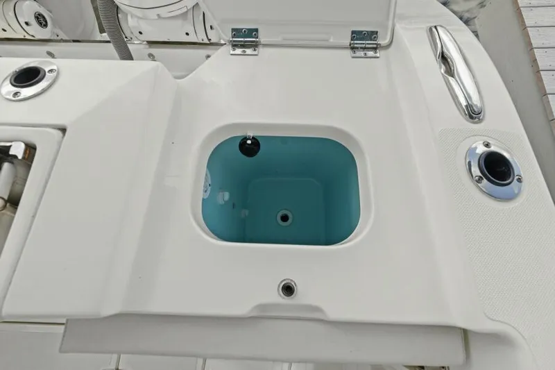  Yacht Photos Pics Cockpit