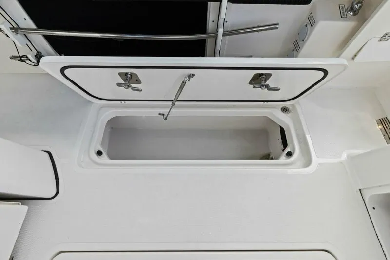  Yacht Photos Pics Cockpit