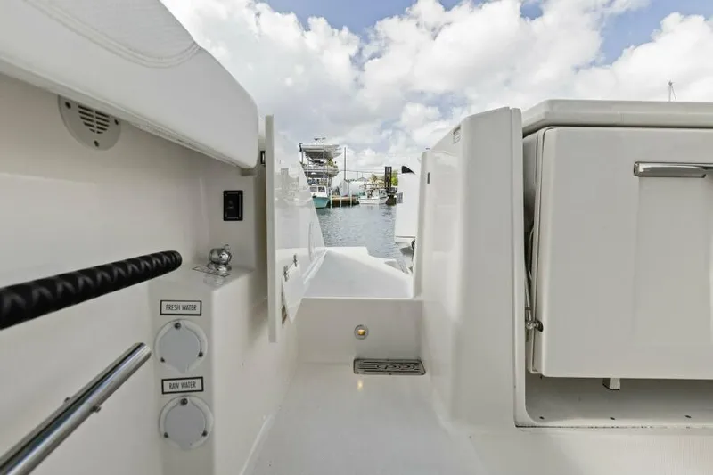  Yacht Photos Pics Cockpit