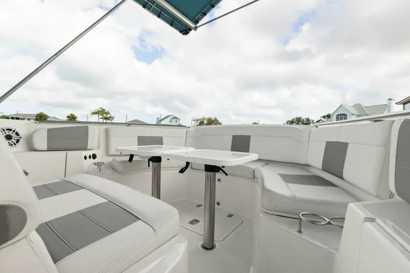  Yacht Photos Pics Foredeck