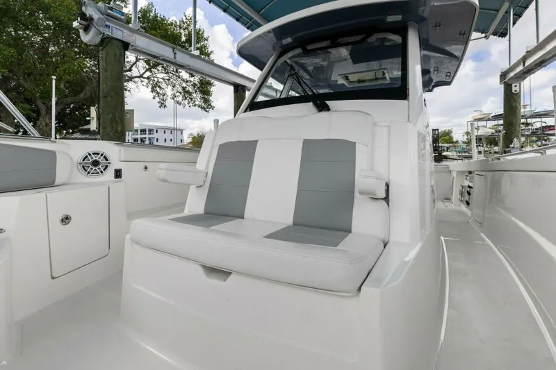  Yacht Photos Pics Foredeck