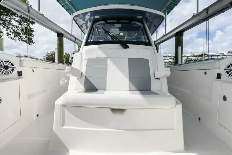  Yacht Photos Pics Foredeck