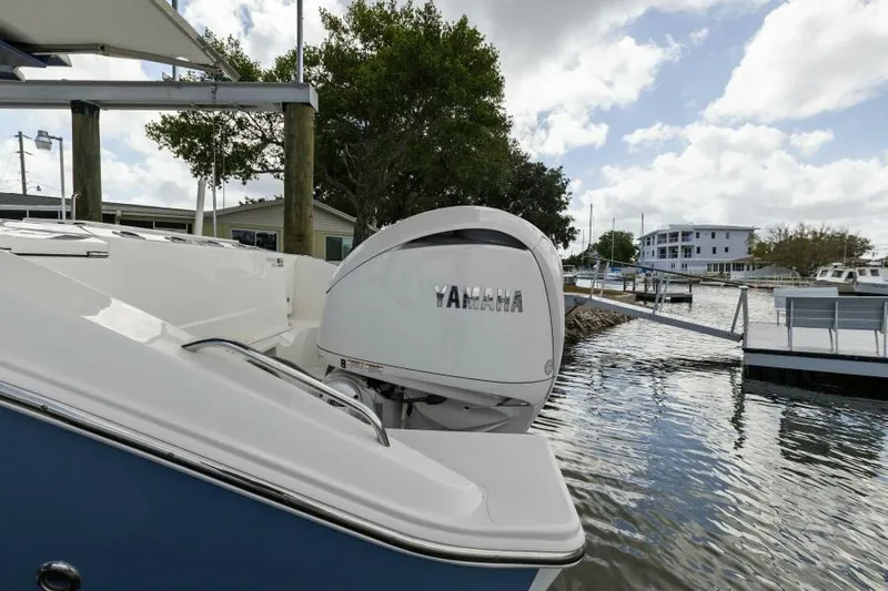  Yacht Photos Pics Twin Yamaha Engines