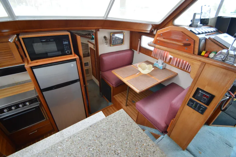 II Freedom II Yacht Photos Pics 