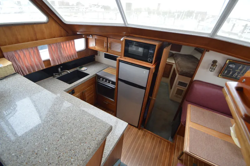 II Freedom II Yacht Photos Pics 