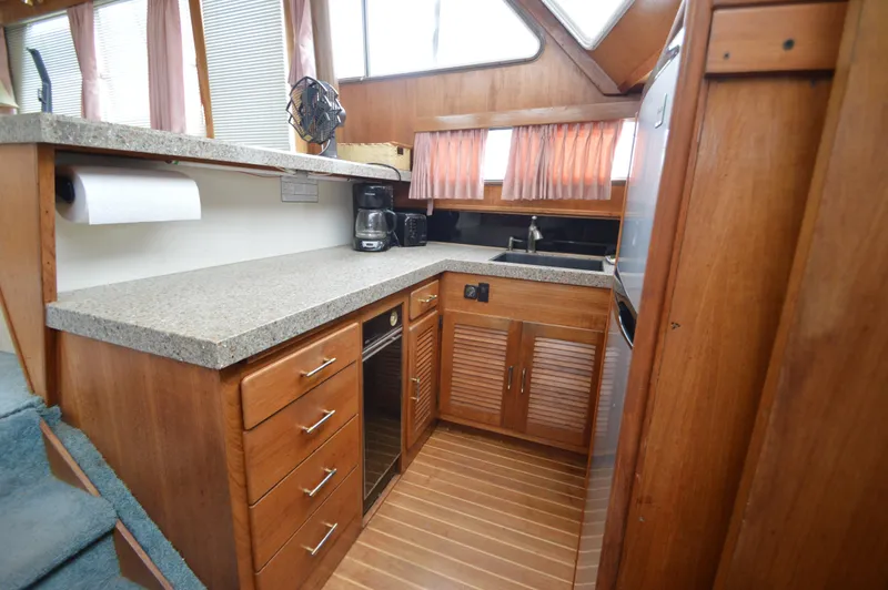 II Freedom II Yacht Photos Pics 