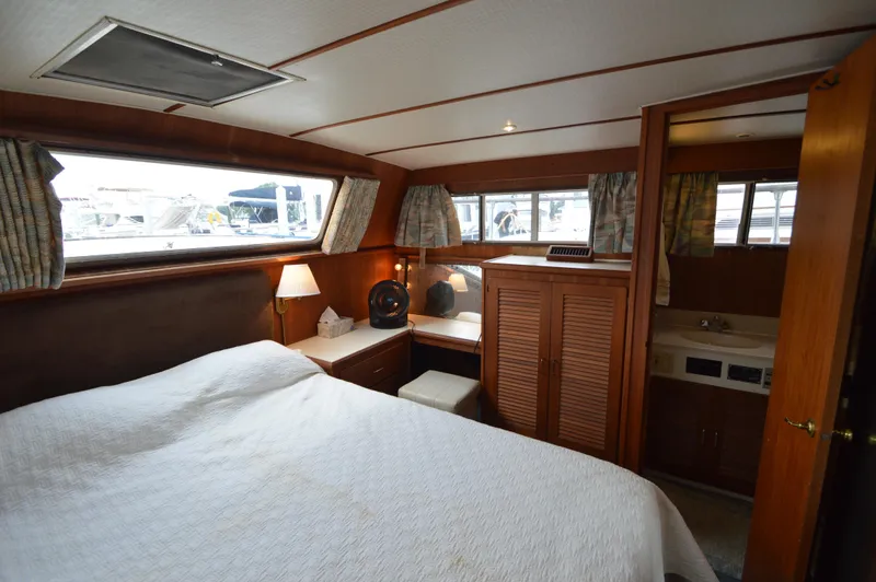 II Freedom II Yacht Photos Pics 