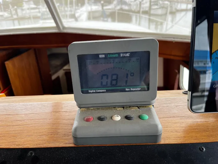 II Freedom II Yacht Photos Pics 