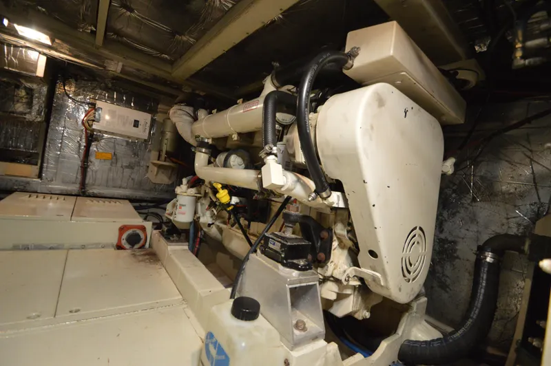 II Freedom II Yacht Photos Pics 