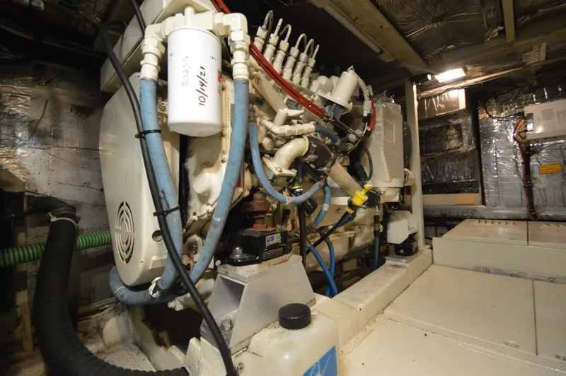 II Freedom II Yacht Photos Pics 