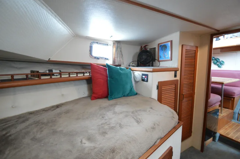 II Freedom II Yacht Photos Pics 