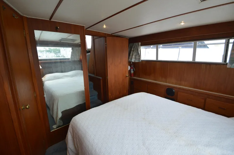 II Freedom II Yacht Photos Pics 