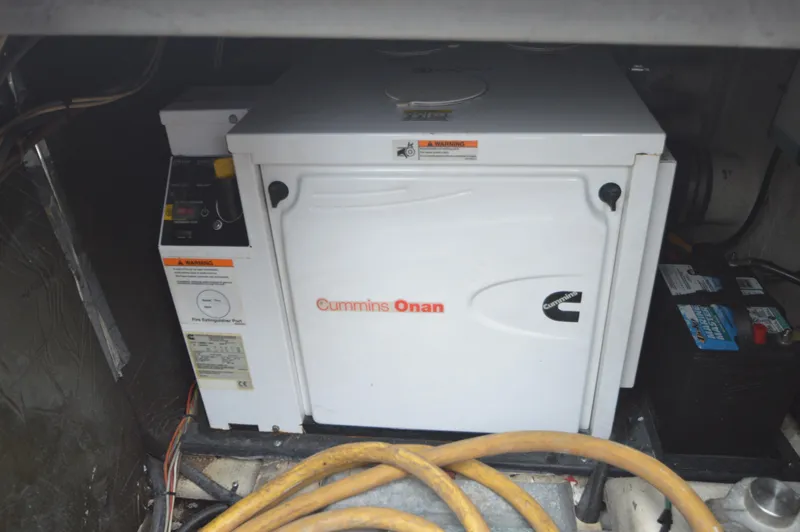 II Freedom II Yacht Photos Pics 