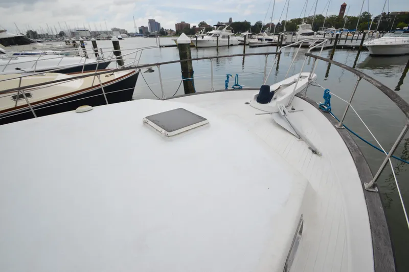 II Freedom II Yacht Photos Pics 