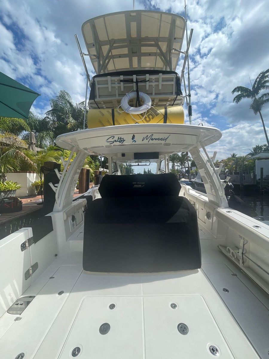 2016 Boston Whaler 42 