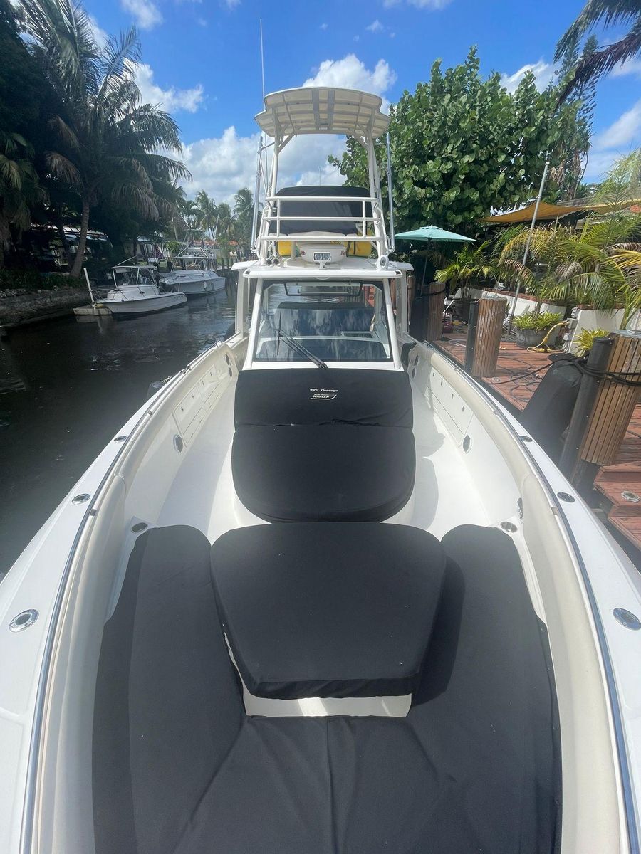 2016 Boston Whaler 42 