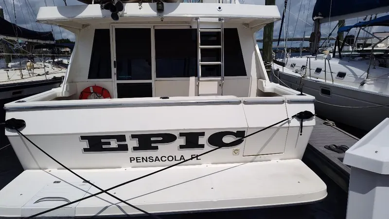 Epic Yacht Photos Pics 1998 Bayliner 4788 Pilothouse Motoryacht docked in Pensacola, Florida.