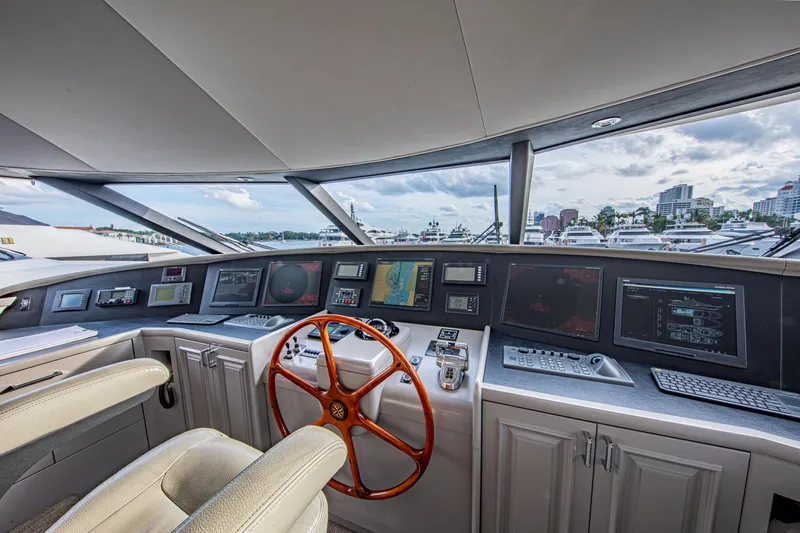 Spirit Yacht Photos Pics Helm station of 2010 Westport 112 yacht with advanced navigation systems.