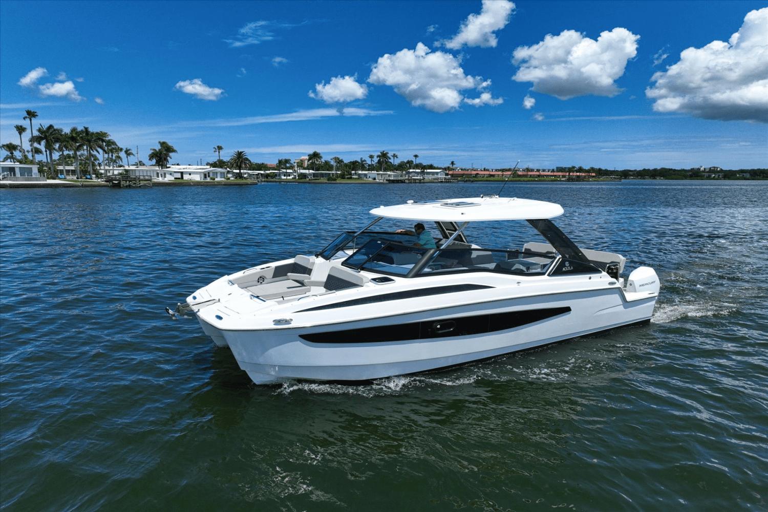 2022 Aquila 32 Power Catamaran for sale - YachtWorld