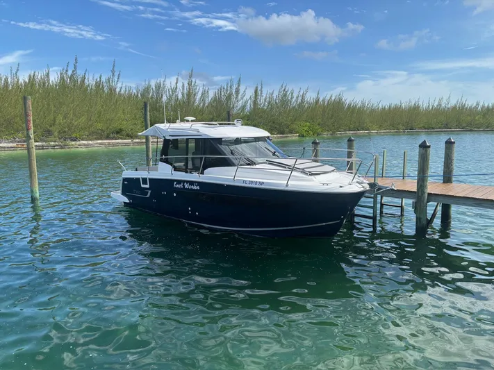 Knot Work'n Yacht Photos Pics 2020 Jeanneau NC895 Knot Work'N - Profile at Dock