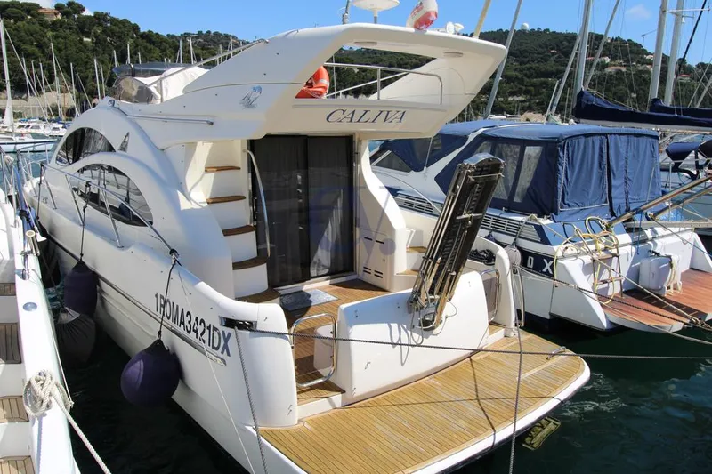 C Yacht Photos Pics 