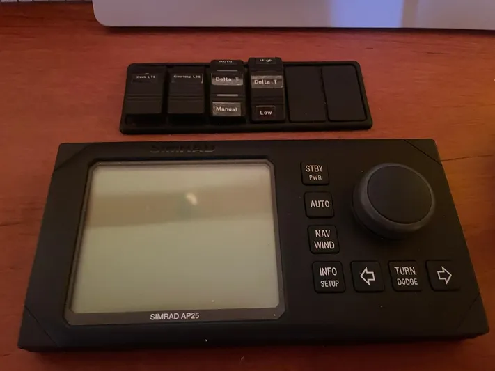 Endurance Yacht Photos Pics Simrad AP25 autopilot control panel on Duffy Pilothouse Fast Trawler, 2006 model.