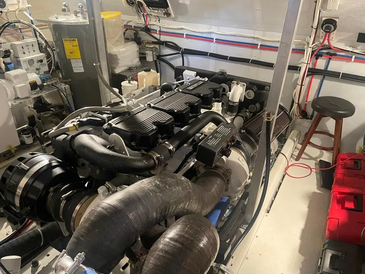 Endurance Yacht Photos Pics Engine room of a 2006 Duffy Pilothouse Fast Trawler, showcasing mechanical components and equipment.