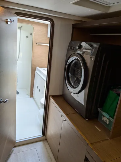 Solace Yacht Photos Pics 