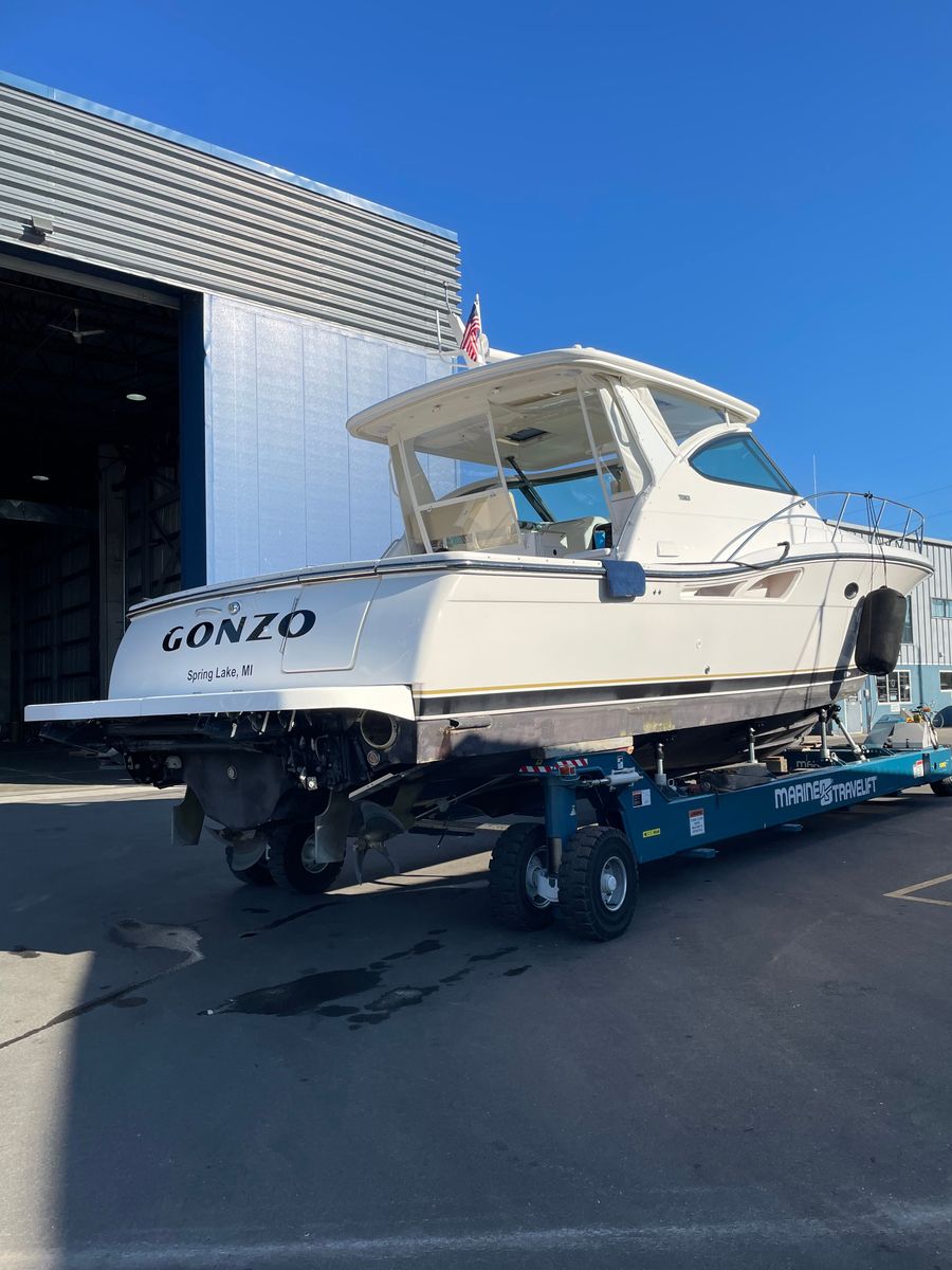 2004 Tiara Yachts 42 