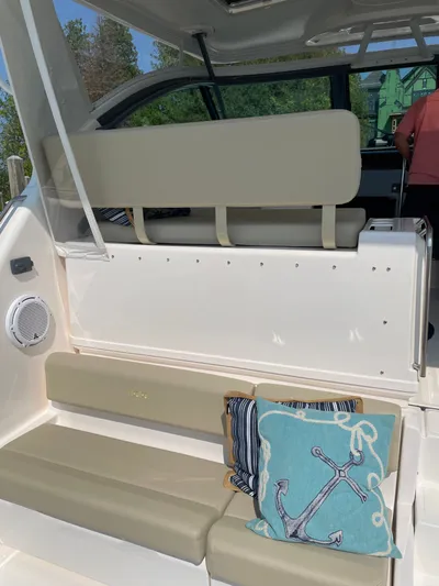 Gonzo Yacht Photos Pics 