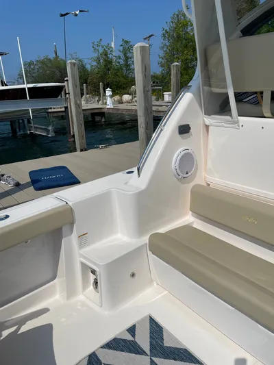 Gonzo Yacht Photos Pics 