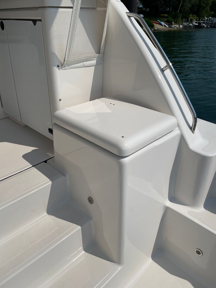 2004 Tiara Yachts 42 