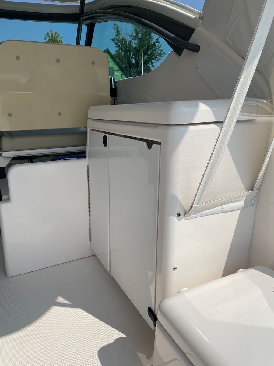 2004 Tiara Yachts 42 