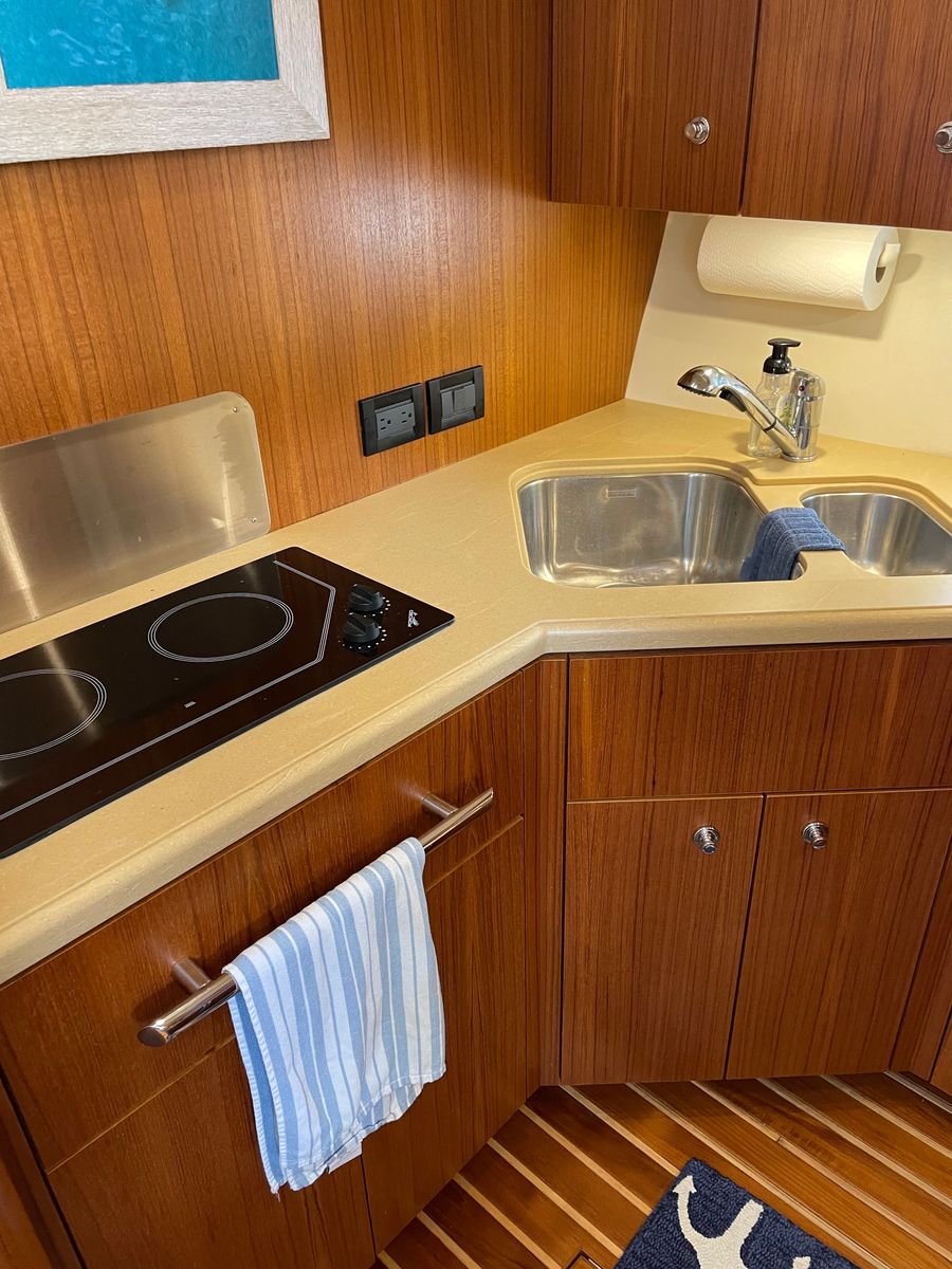 2004 Tiara Yachts 42 