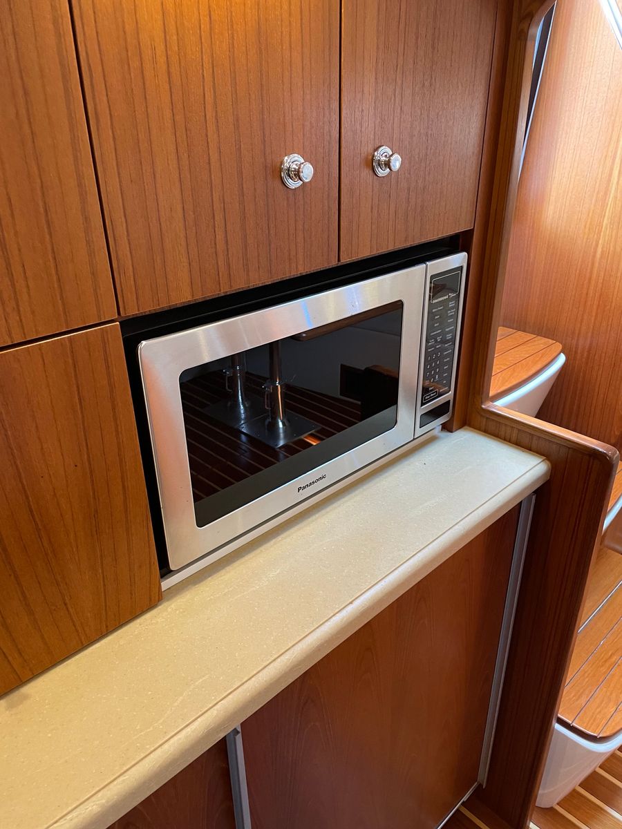 2004 Tiara Yachts 42 