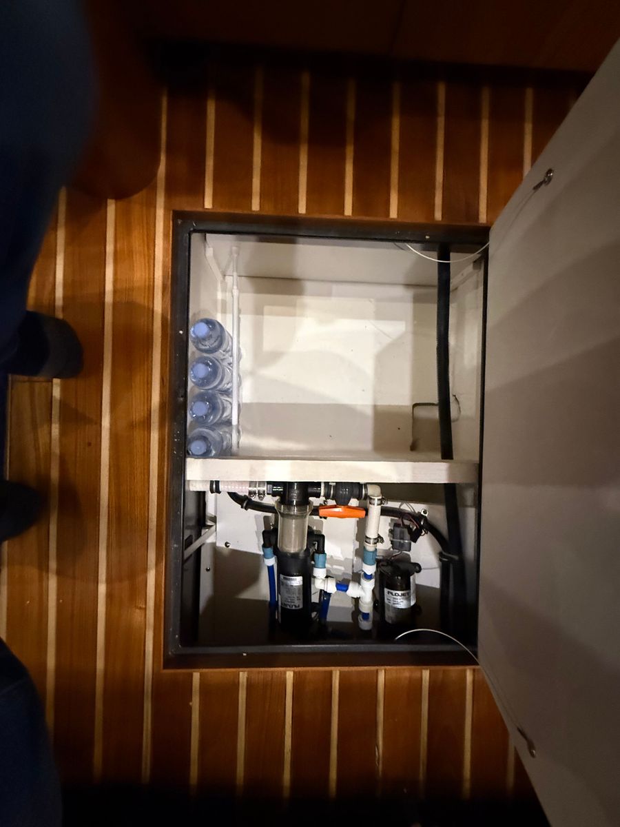 2004 Tiara Yachts 42 