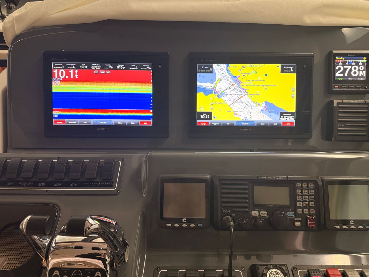 2004 Tiara Yachts 42 