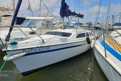 1995 Hunter 235
