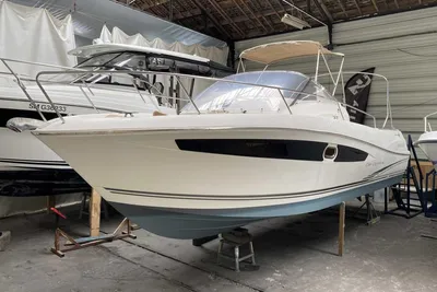 2011 Jeanneau Cap Camarat 8.5 WA