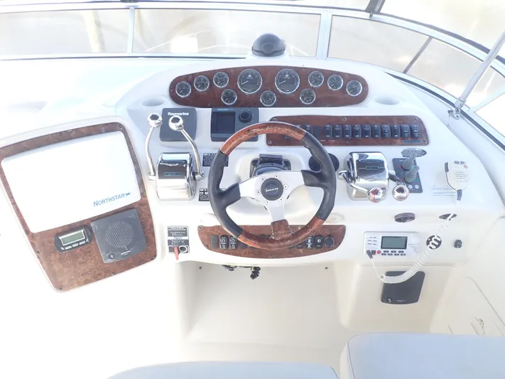 411 Meridian Yacht Photos Pics 