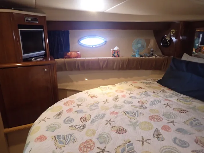 411 Meridian Yacht Photos Pics 