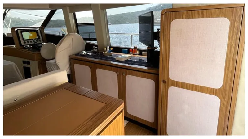  Yacht Photos Pics Azimut Magellano 53