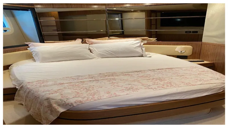  Yacht Photos Pics Azimut Magellano 53