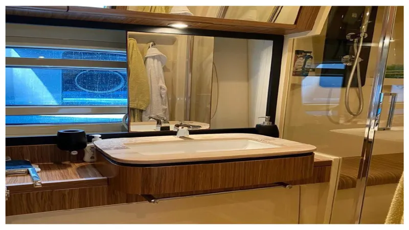  Yacht Photos Pics Azimut Magellano 53