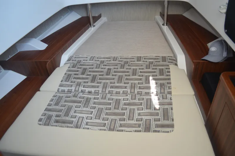 Trade-in Yacht Photos Pics Double berth