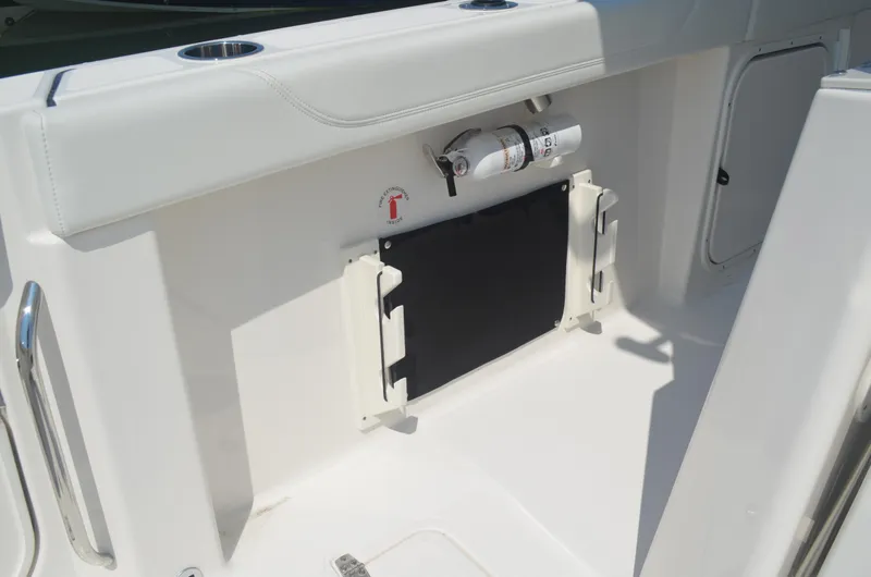Trade-in Yacht Photos Pics Rod holders
