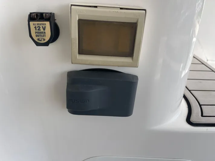 Summer Girl Yacht Photos Pics 