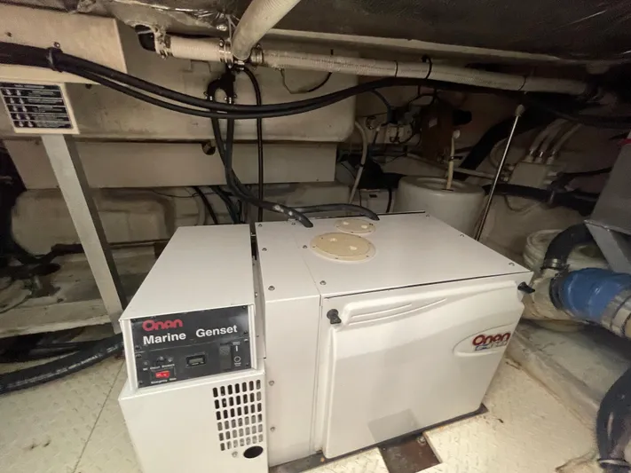 Summer Girl Yacht Photos Pics 