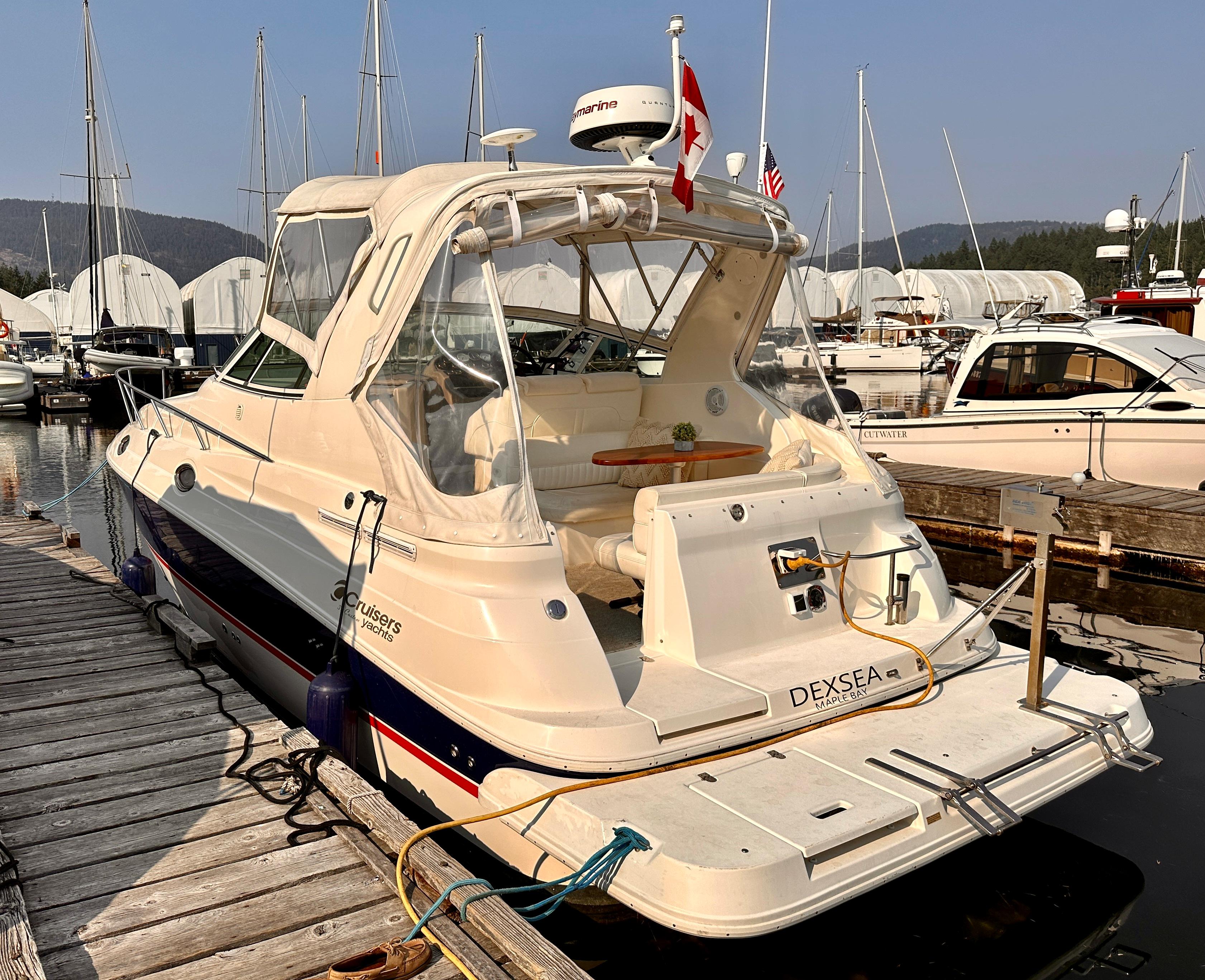 2004 cruiser yacht 280 cxi specs